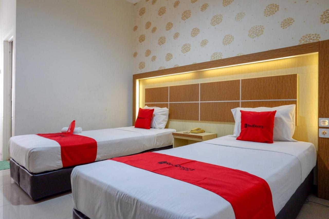 Reddoorz @ Hotel Bumi Palupy المظهر الخارجي الصورة