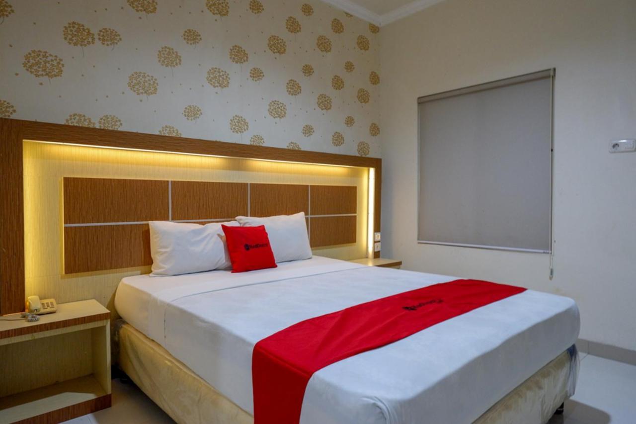 Reddoorz @ Hotel Bumi Palupy المظهر الخارجي الصورة