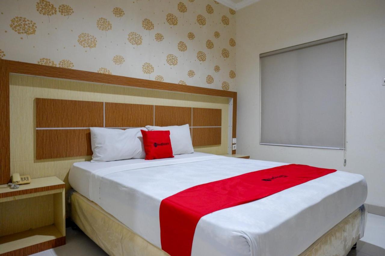 Reddoorz @ Hotel Bumi Palupy المظهر الخارجي الصورة
